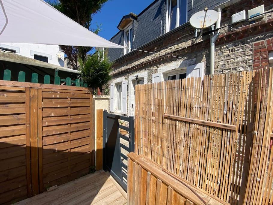 Yport, Maison De Pecheur Avec Jolie Terrasse. Exterior photo